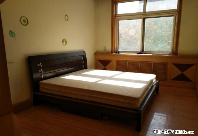 紫荆园，多层三楼，大三室，带基本家具，拎包入住！便宜！ - 房屋出租 - 房屋租售 - 淄博分类信息 - 淄博28生活网 zb.28life.net
